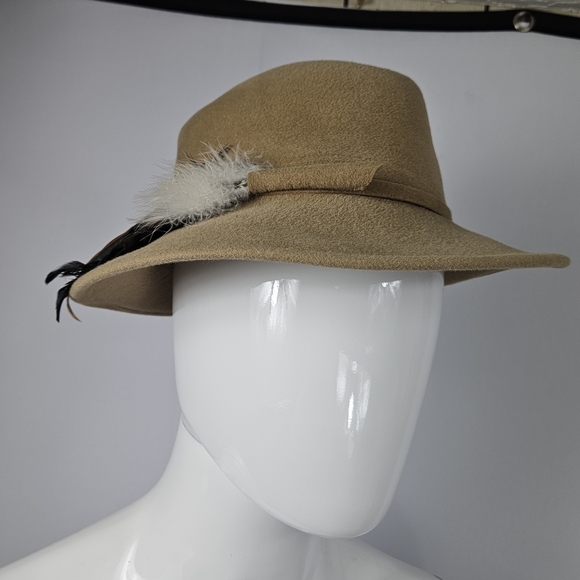 Vintage Betmar New York wool Camel hat - Picture 13 of 16